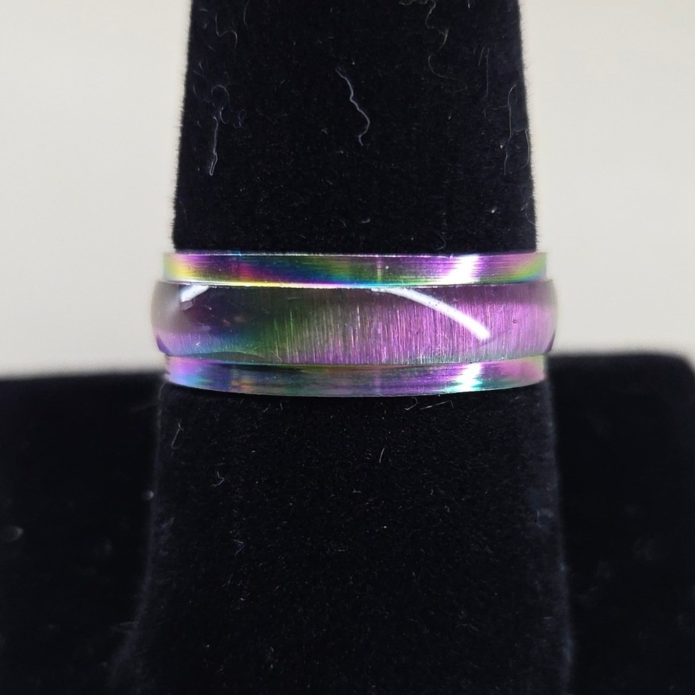 Rainbow Iridescent Oil Slick Look Brushed Metal Band Ring Size 10‎